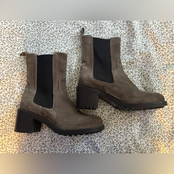 EMANUELE CRASTO Taupe Brown Beige Leather Chelsea Boots EUR 41/ US 10.5 - Picture 2 of 9